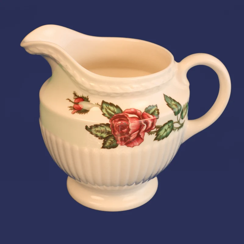 Wedgwood Moss Rose Melkkannetje - 250 ml