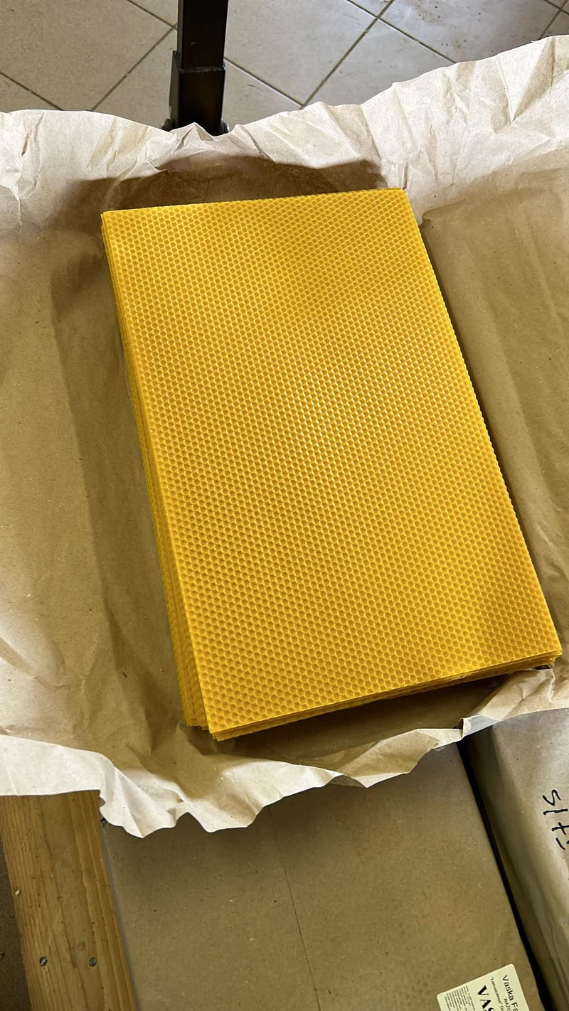 BIO Bijenwas Kunstraat – Organic Beeswax Foundation Sheets